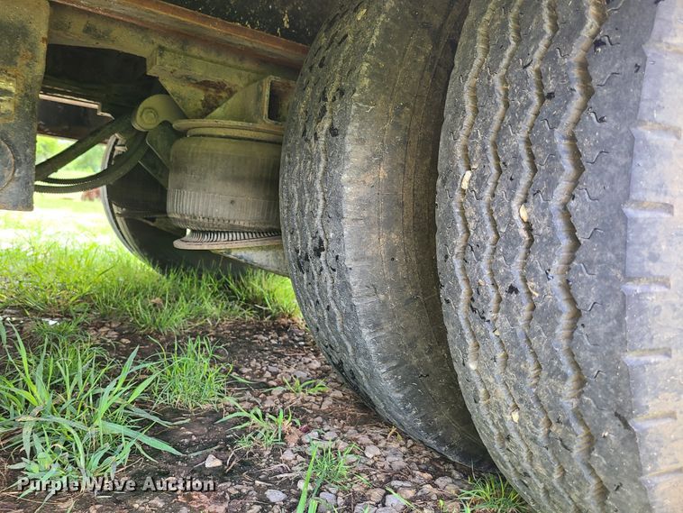 image for item EL9928 1991 Landall Haulall drop deck equipment trailer