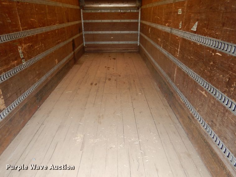 image for item FK9385 2006 Peterbilt 335  box truck