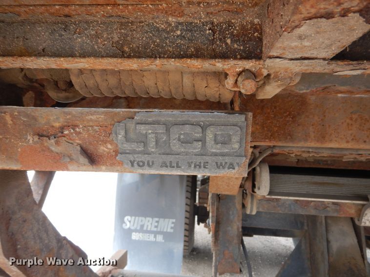 image for item FK9385 2006 Peterbilt 335  box truck