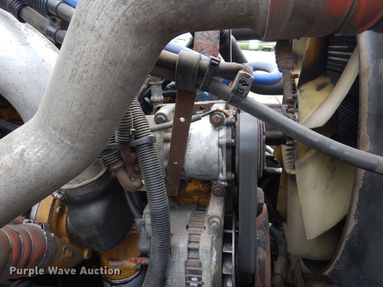 image for item FK9385 2006 Peterbilt 335  box truck