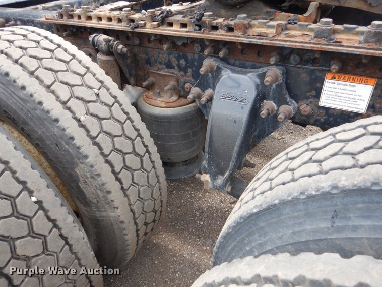 image for item FK9386 2012 Freightliner Cascadia  semi truck