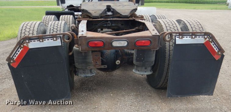 image for item FK9386 2012 Freightliner Cascadia  semi truck