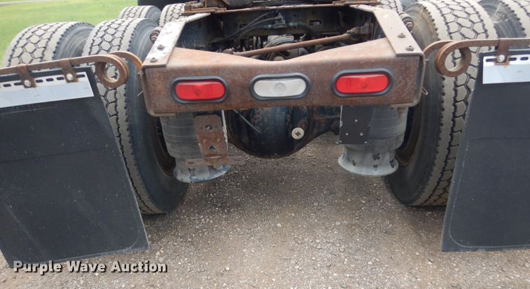 image for item FK9386 2012 Freightliner Cascadia  semi truck