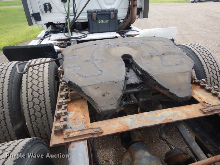 image for item FK9386 2012 Freightliner Cascadia  semi truck