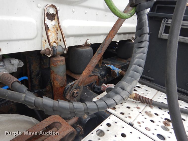 image for item FK9386 2012 Freightliner Cascadia  semi truck