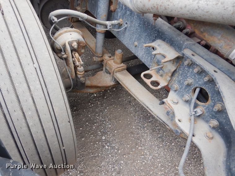 image for item FK9386 2012 Freightliner Cascadia  semi truck