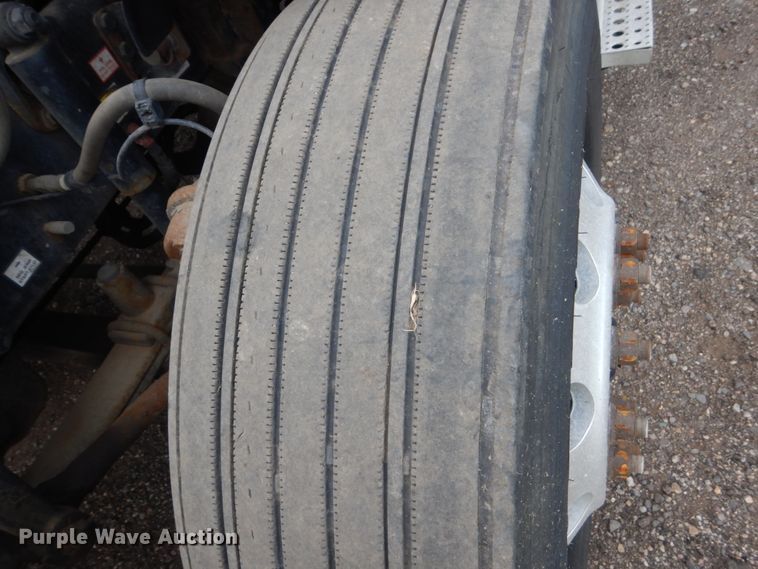 image for item FK9386 2012 Freightliner Cascadia  semi truck