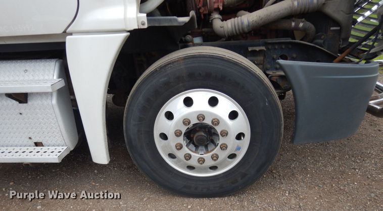 image for item FK9386 2012 Freightliner Cascadia  semi truck