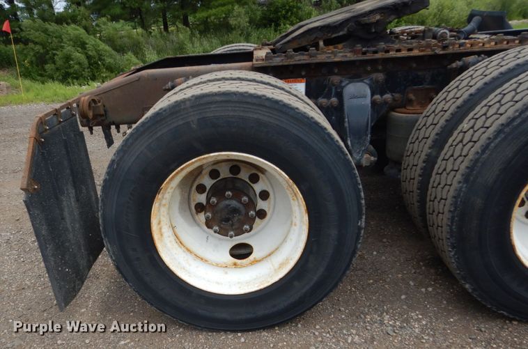 image for item FK9386 2012 Freightliner Cascadia  semi truck