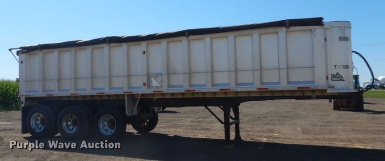 image for item FK9420 2002 Hillcrest Homes end dump trailer