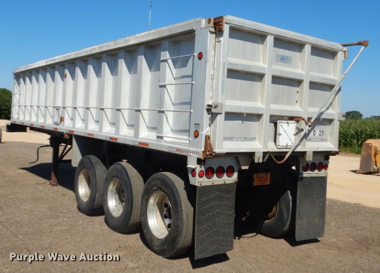 image for item FK9420 2002 Hillcrest Homes end dump trailer