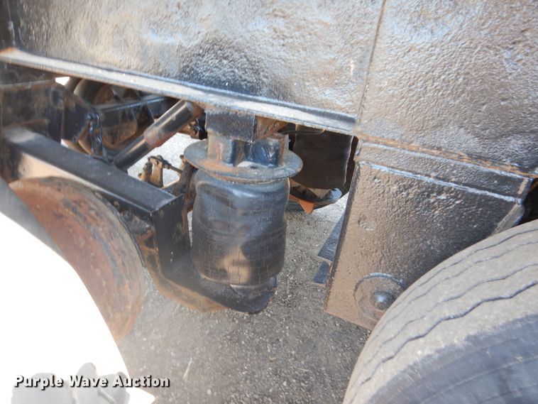 image for item FK9420 2002 Hillcrest Homes end dump trailer