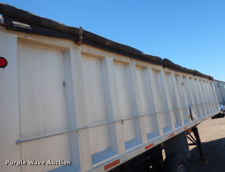 image for item FK9420 2002 Hillcrest Homes end dump trailer