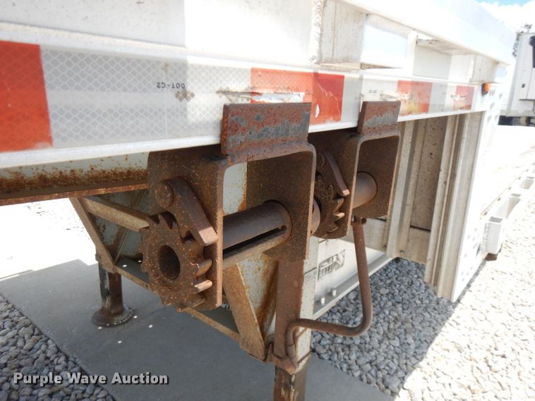 image for item FN9295 2004 Chaparral drop deck equipment trailer