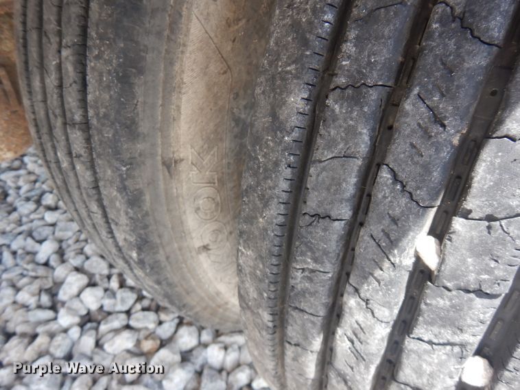 image for item FN9295 2004 Chaparral drop deck equipment trailer