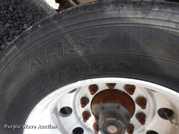 image for item FN9295 2004 Chaparral drop deck equipment trailer