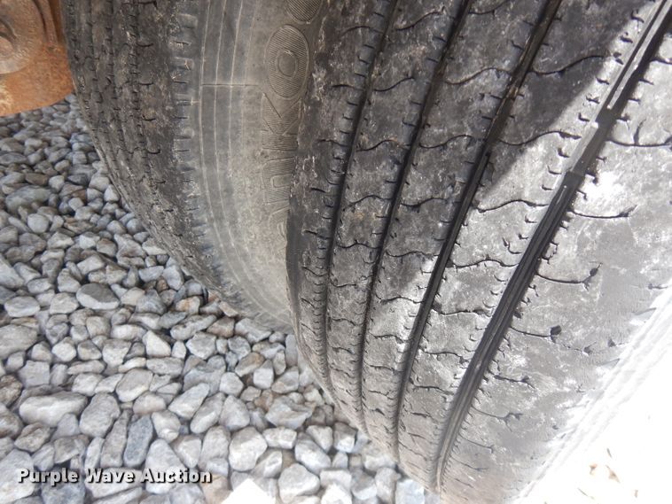 image for item FN9295 2004 Chaparral drop deck equipment trailer