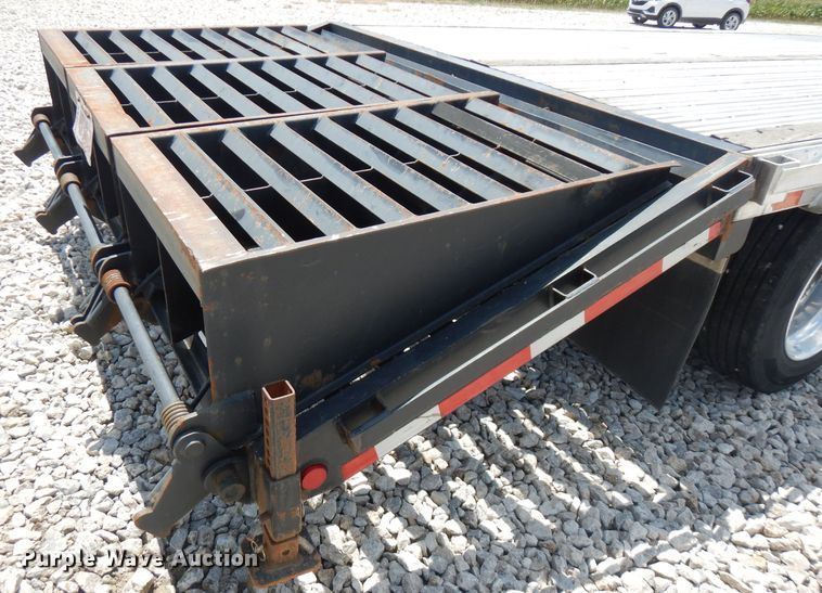 image for item FN9295 2004 Chaparral drop deck equipment trailer