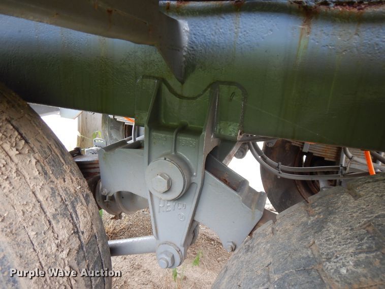 image for item FN9302 1987 Bar-Bel Fab Co. tank trailer