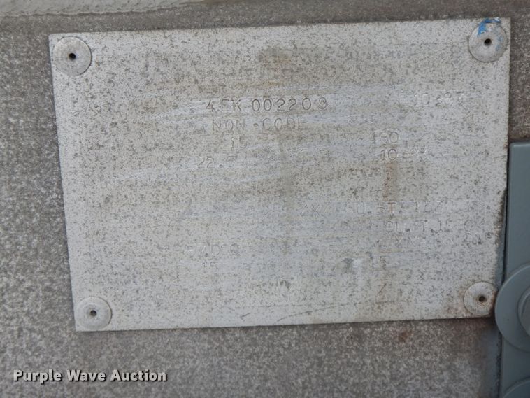 image for item FN9304 1984 Fruehauf pneumatic dry bulk trailer