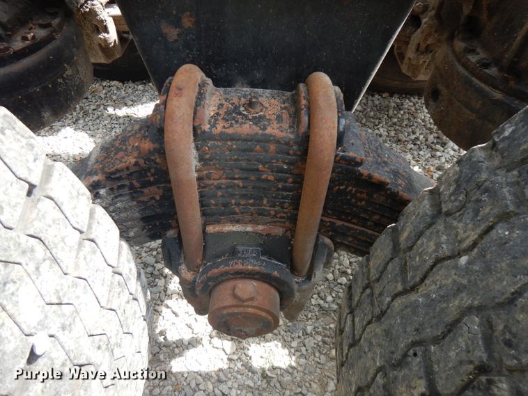 image for item FN9306 2008 Mack CHU  semi truck