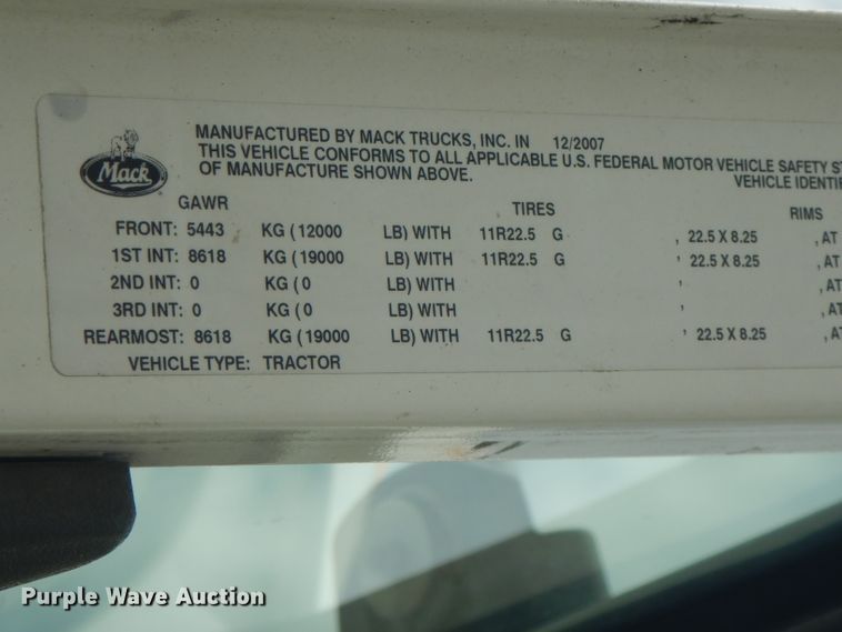 image for item FN9306 2008 Mack CHU  semi truck