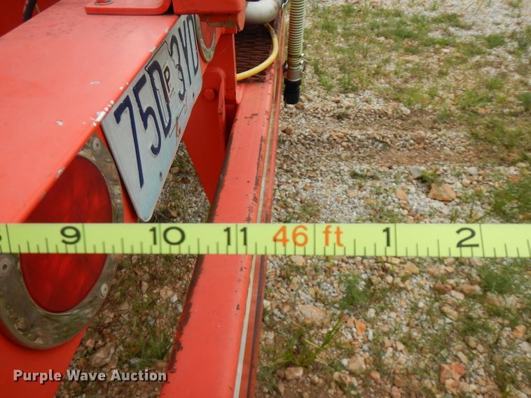 image for item FN9308 2004 Heil tank trailer