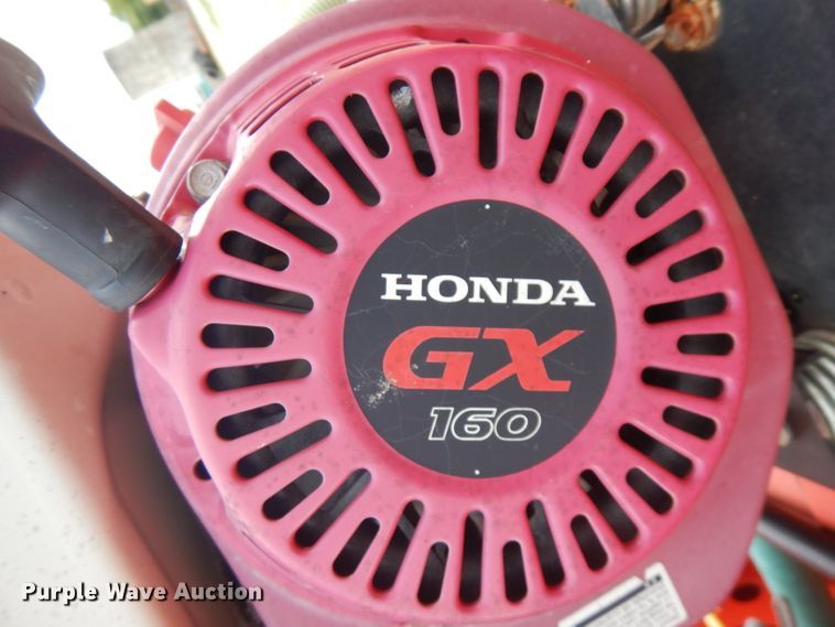 image for item FN9308 2004 Heil tank trailer