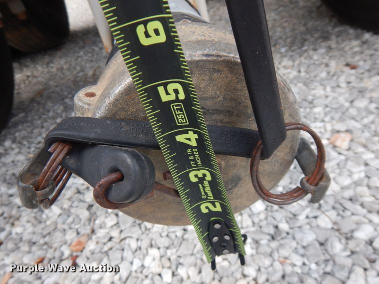 image for item FN9310 1990 Fruehauf pneumatic dry bulk trailer