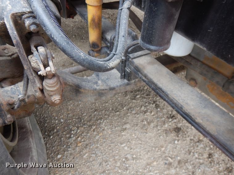 image for item FN9316 2000 International 9400i  semi truck