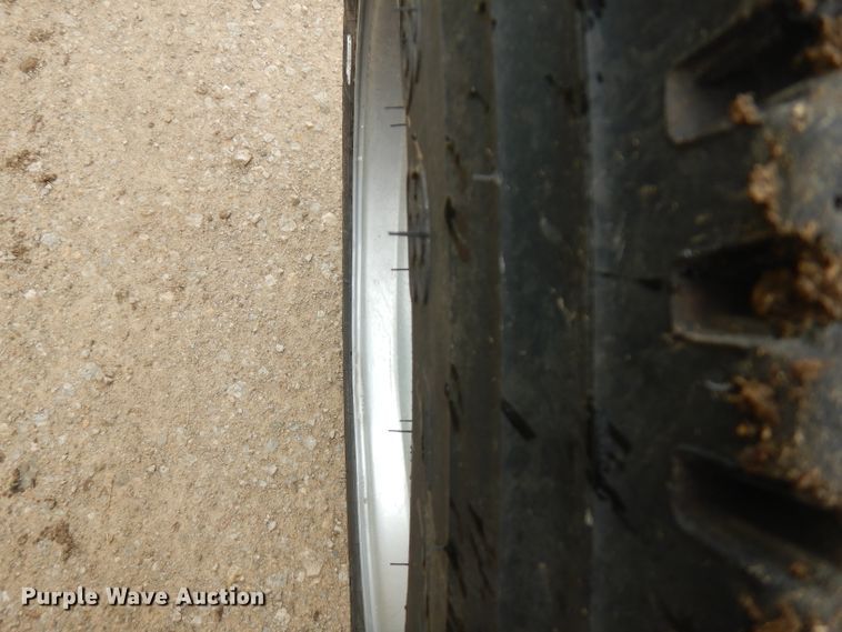 image for item FN9316 2000 International 9400i  semi truck