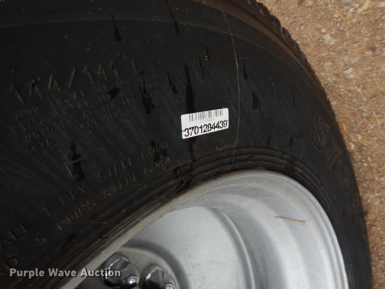 image for item FN9316 2000 International 9400i  semi truck