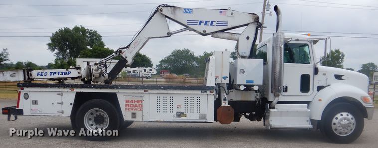 image for item GM9059 2012 Peterbilt 337  tire service truck