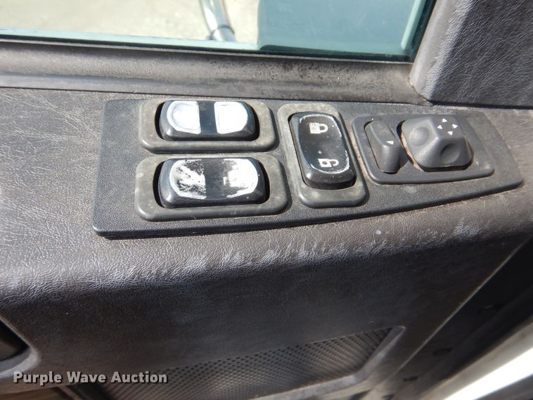 image for item GM9083 2012 Freightliner FS65  semi truck