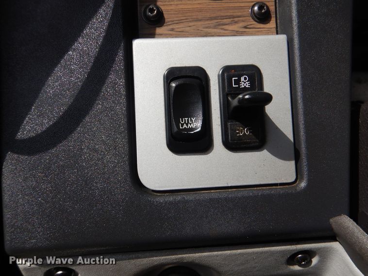 image for item GM9083 2012 Freightliner FS65  semi truck