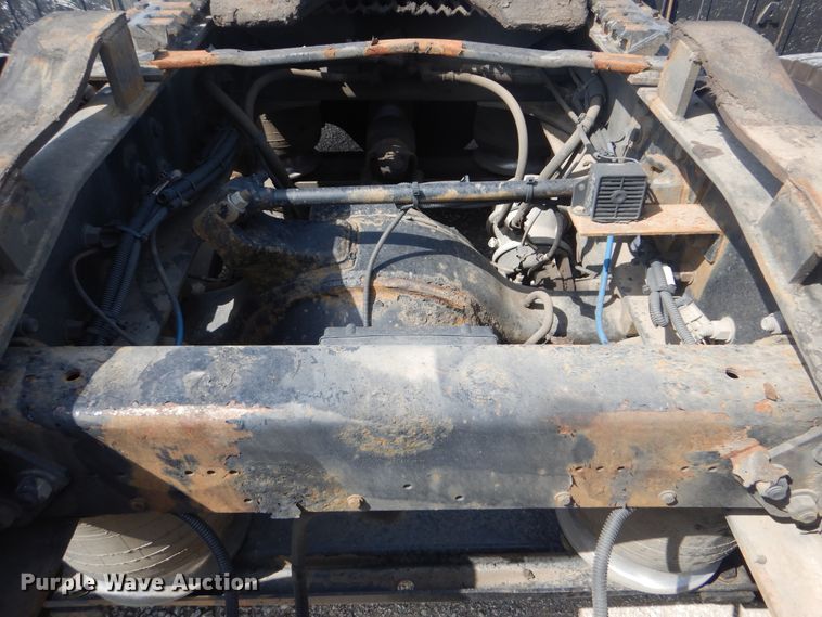 image for item GM9083 2012 Freightliner FS65  semi truck