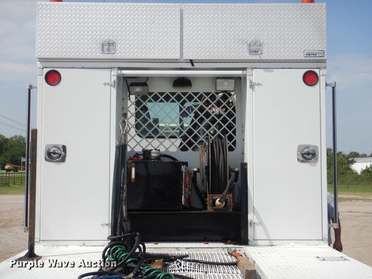 image for item GM9083 2012 Freightliner FS65  semi truck