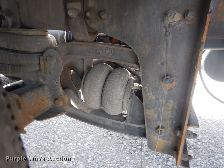 image for item GM9083 2012 Freightliner FS65  semi truck