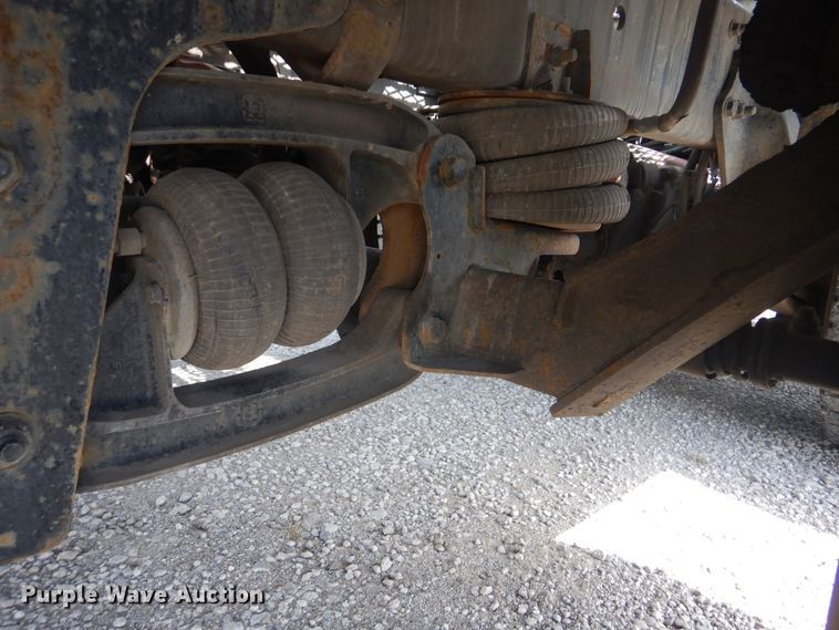 image for item GM9083 2012 Freightliner FS65  semi truck