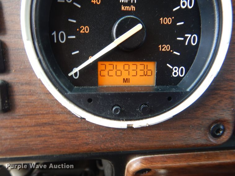 image for item GM9085 2010 Freightliner FLD  semi truck