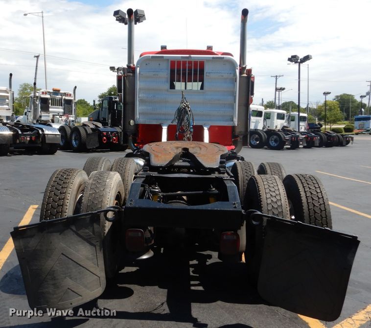 image for item GV9172 2007 Peterbilt 379  semi truck