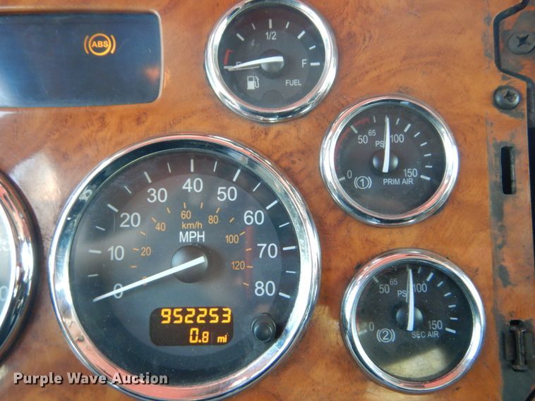 image for item GV9172 2007 Peterbilt 379  semi truck