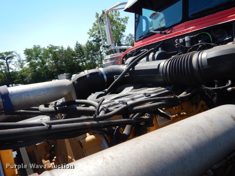 image for item GV9172 2007 Peterbilt 379  semi truck