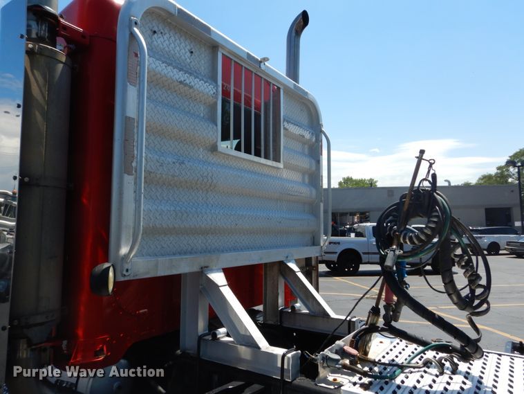 image for item GV9172 2007 Peterbilt 379  semi truck