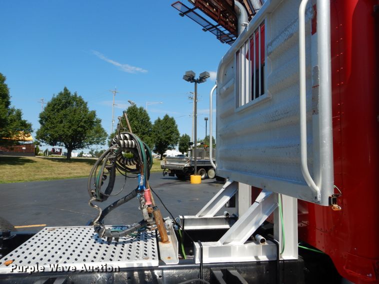 image for item GV9172 2007 Peterbilt 379  semi truck