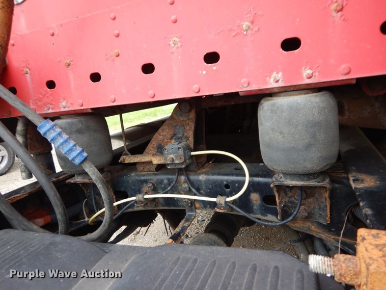 image for item GV9183 2006 Freightliner Columbia  semi truck