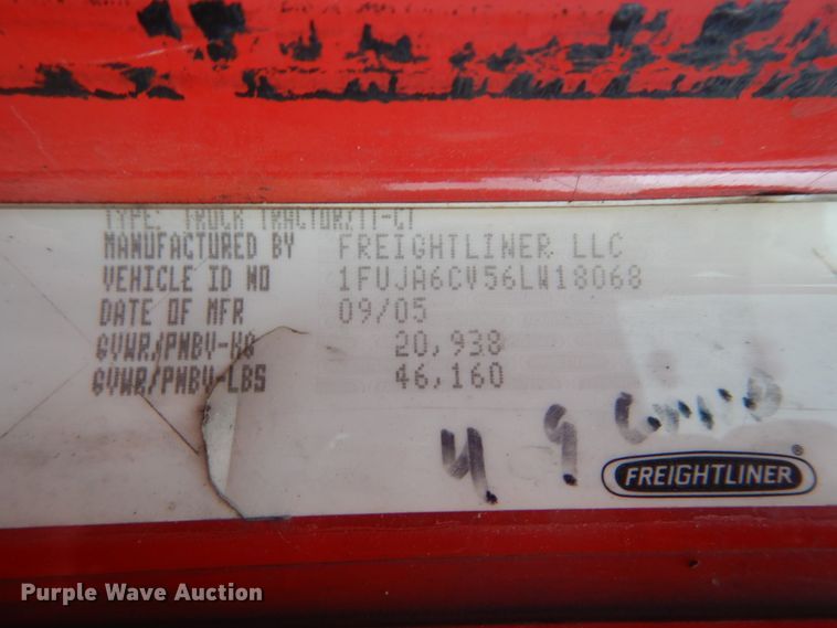 image for item GV9183 2006 Freightliner Columbia  semi truck