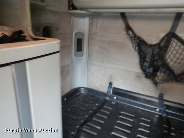 image for item GV9183 2006 Freightliner Columbia  semi truck