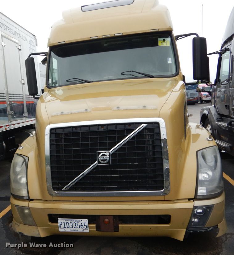 image for item GV9184 2009 Volvo VNL670  semi truck