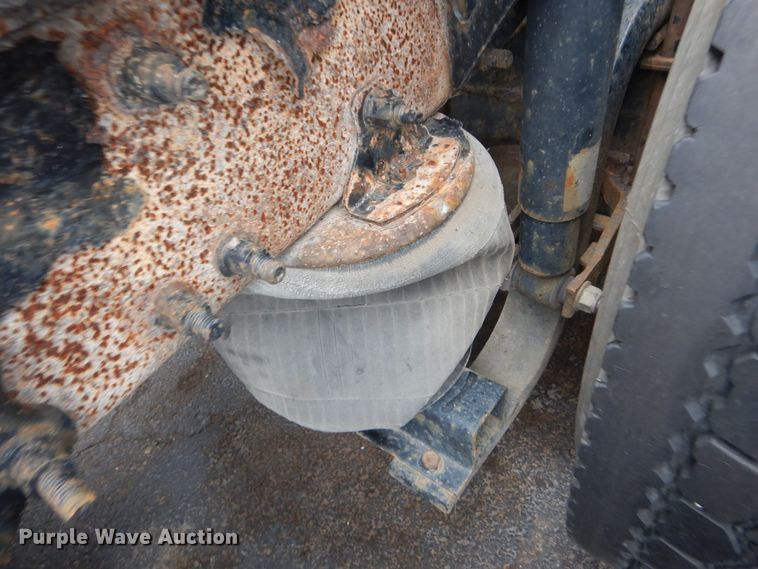 image for item GV9184 2009 Volvo VNL670  semi truck